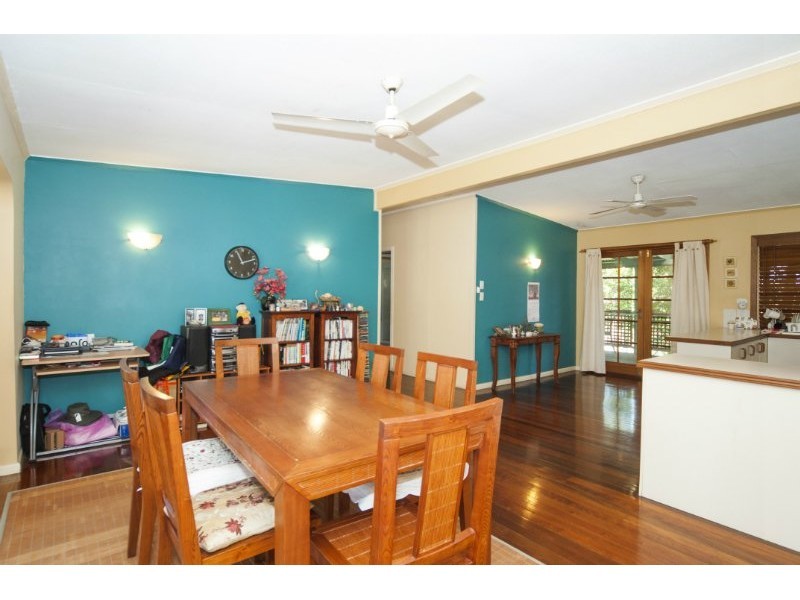 7 The Glen, Southport QLD 4215