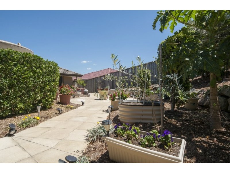 13 Minyon Court, Pacific Pines QLD 4211