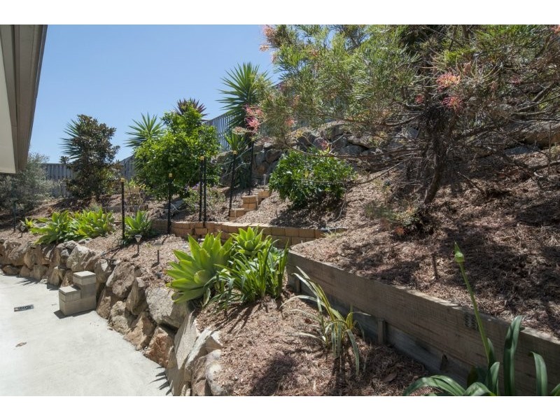 13 Minyon Court, Pacific Pines QLD 4211