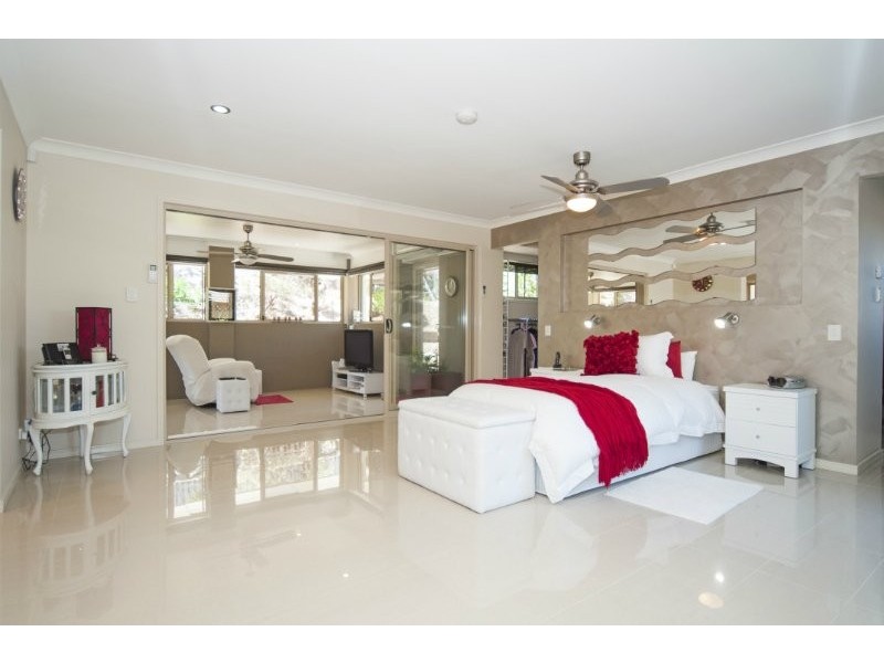 13 Minyon Court, Pacific Pines QLD 4211