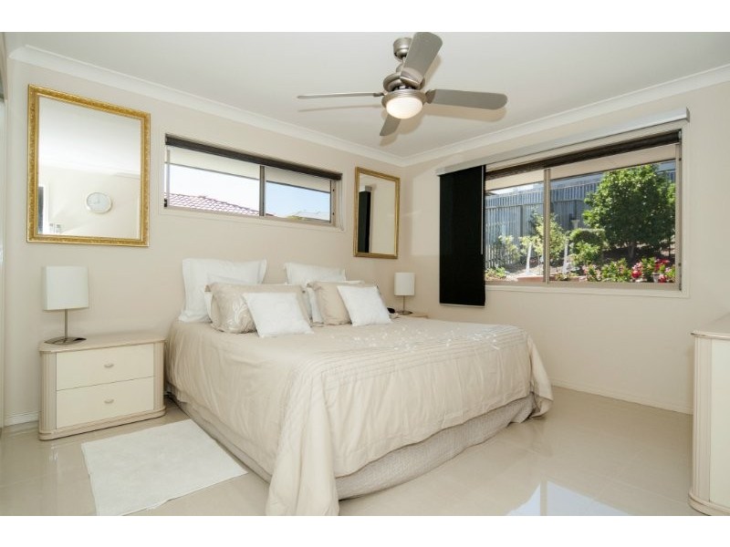 13 Minyon Court, Pacific Pines QLD 4211