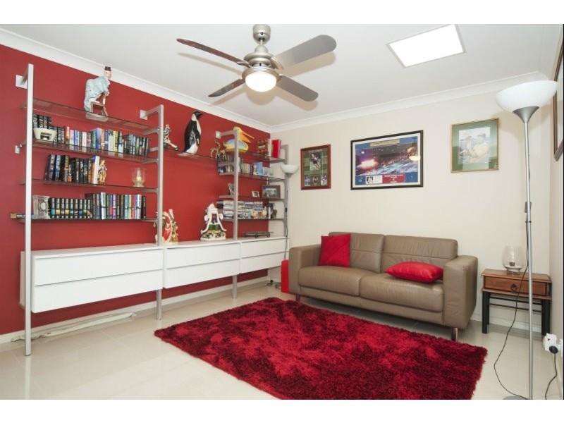 13 Minyon Court, Pacific Pines QLD 4211