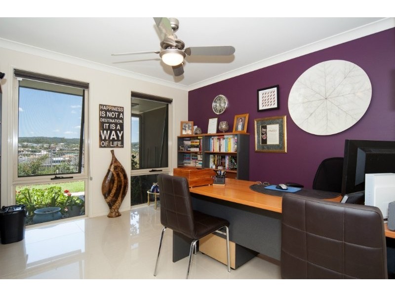 13 Minyon Court, Pacific Pines QLD 4211