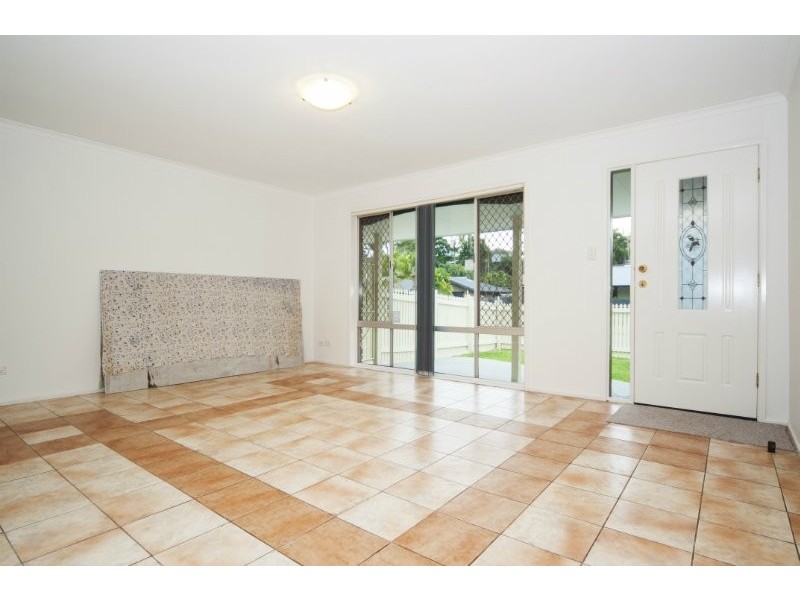 14 Patura Drive, Ashmore QLD 4214