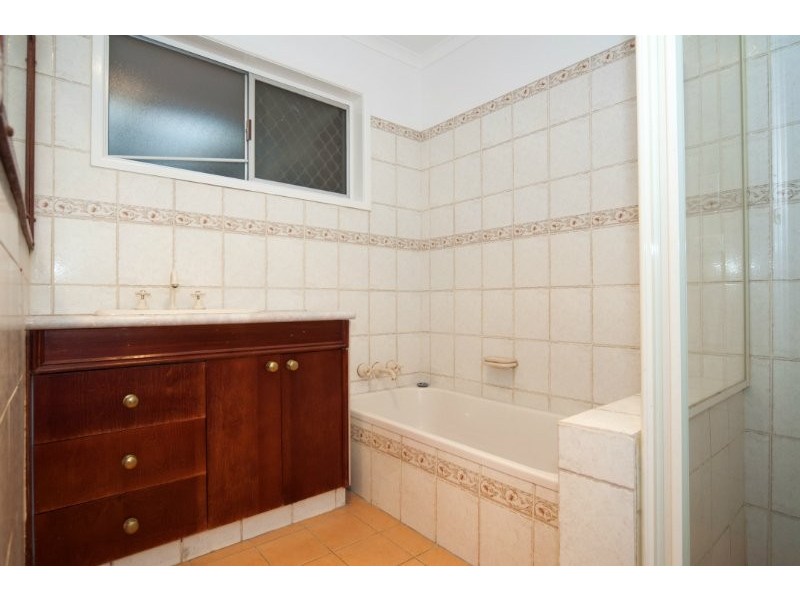 14 Patura Drive, Ashmore QLD 4214