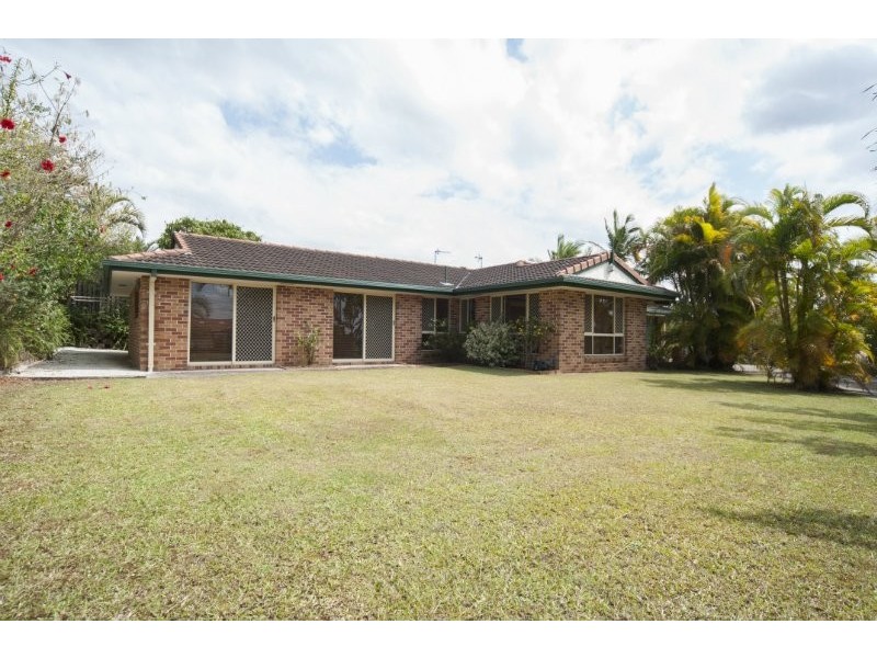2 Wardley Drive, Parkwood QLD 4214
