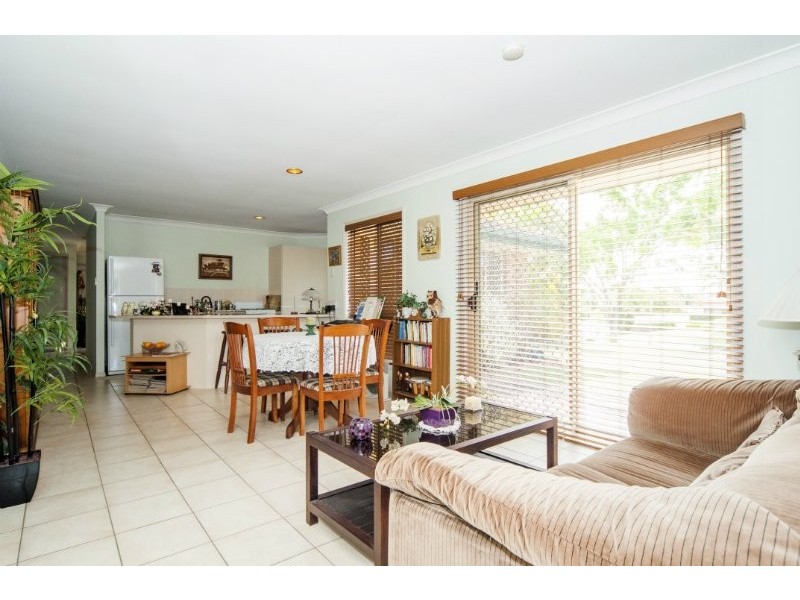 2 Wardley Drive, Parkwood QLD 4214