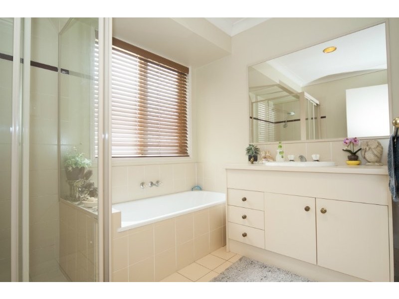 2 Wardley Drive, Parkwood QLD 4214