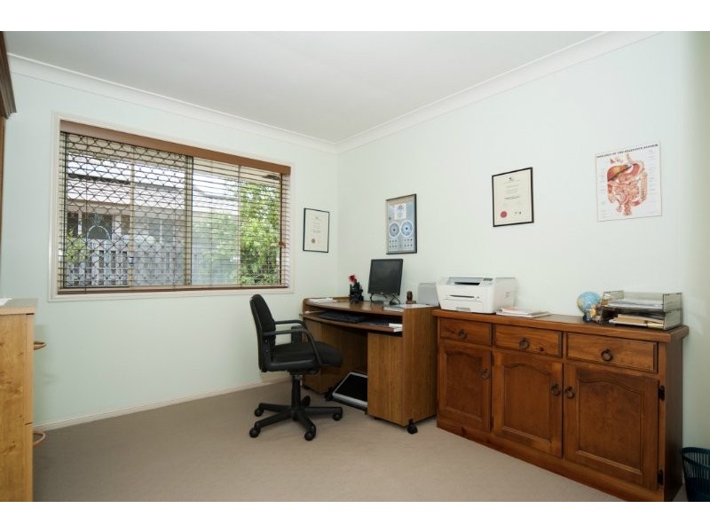 2 Wardley Drive, Parkwood QLD 4214