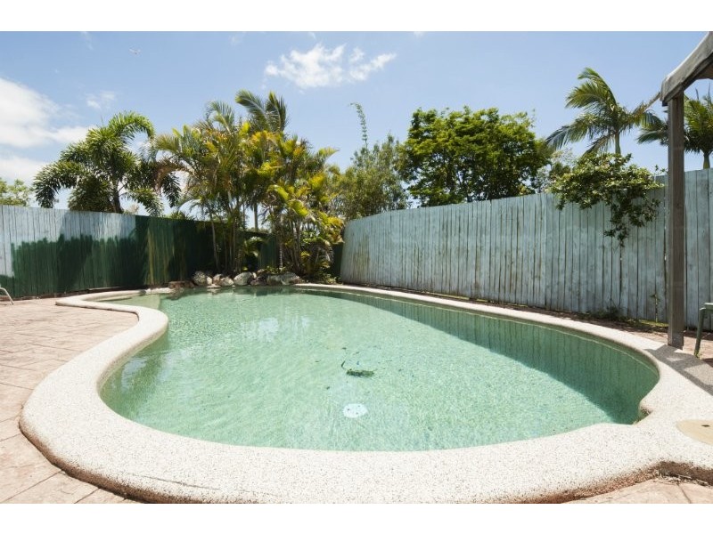 12 Hirono Court, Parkwood QLD 4214