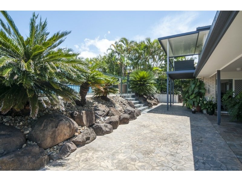 6 Rebbechi Court, Parkwood QLD 4214