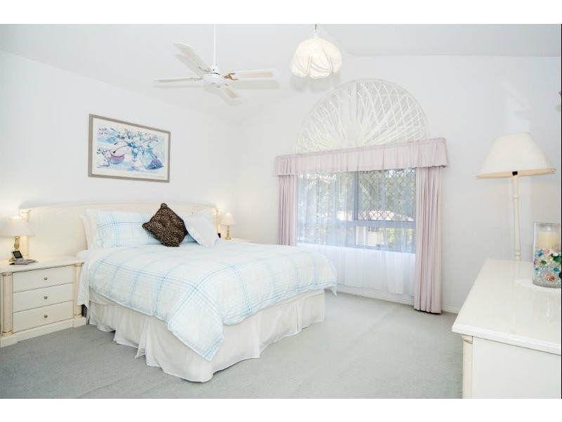 6 Rebbechi Court, Parkwood QLD 4214