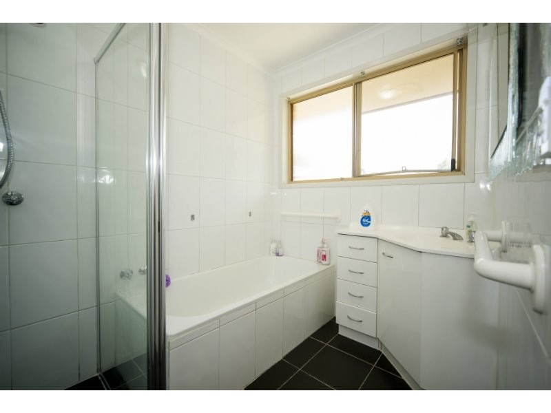 1/12 Orkney Place, Labrador QLD 4215