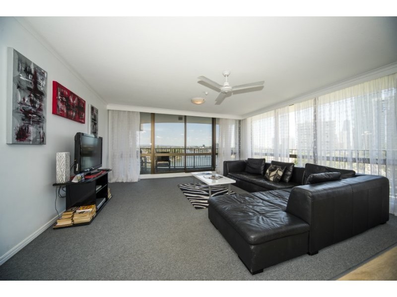 34/2940 Gold Coast Highway, Surfers Paradise QLD 4217