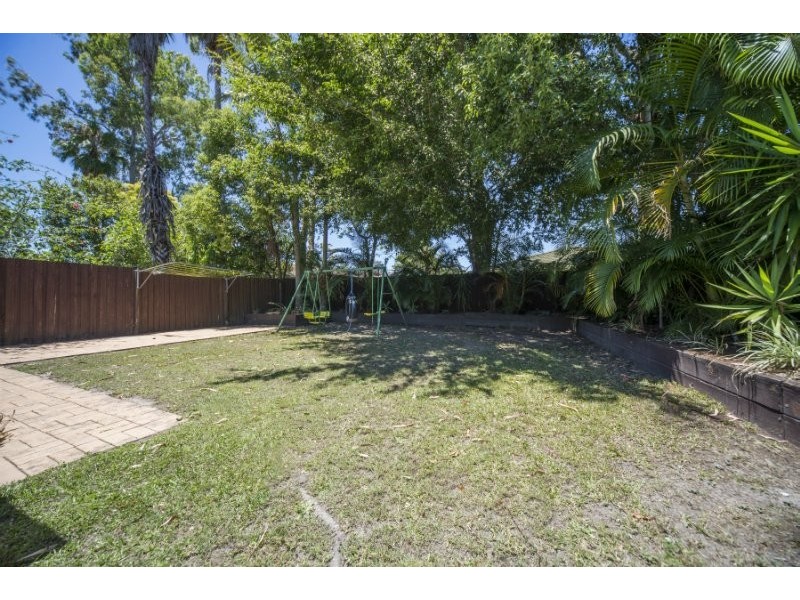 1/18 Morinda Way, Labrador QLD 4215