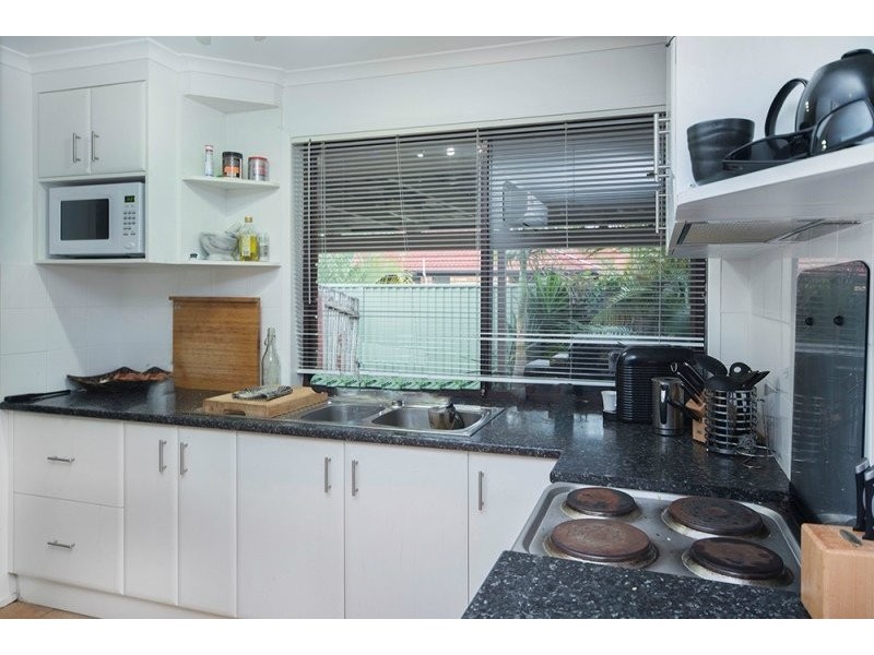 15/16 Telopea Street, Labrador QLD 4215