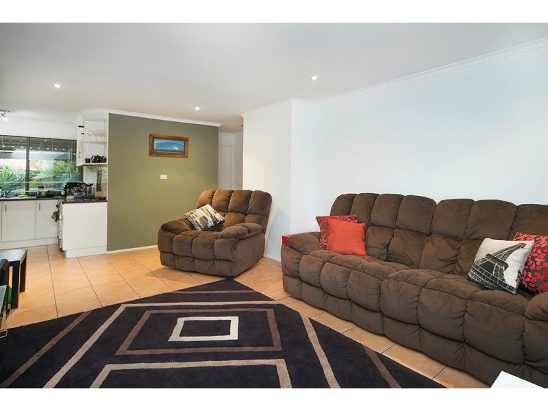 15/16 Telopea Street, Labrador QLD 4215