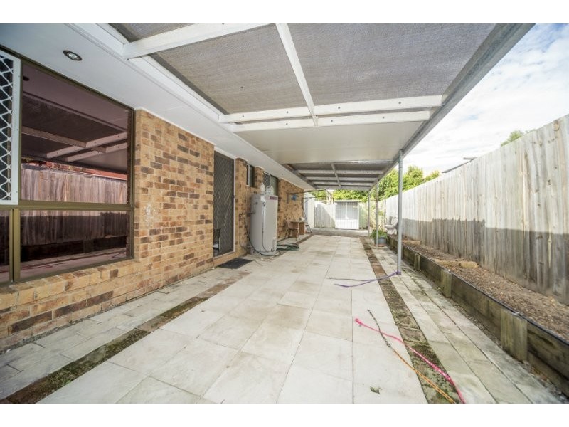 77 Macquarie Avenue, Molendinar QLD 4214