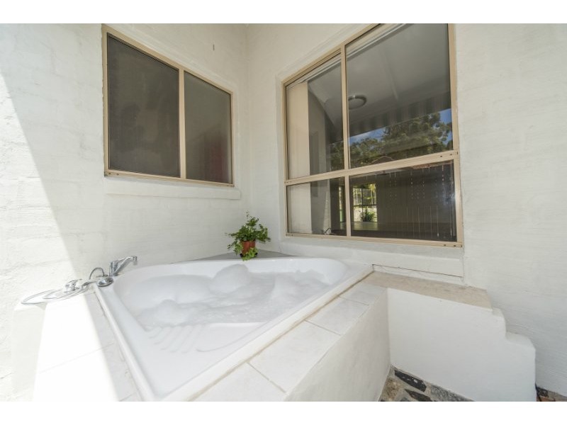 9 Orion Court, Molendinar QLD 4214