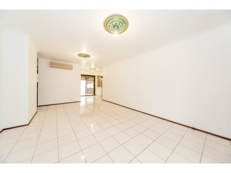 2/88 Kangaroo Avenue, Coombabah QLD 4216