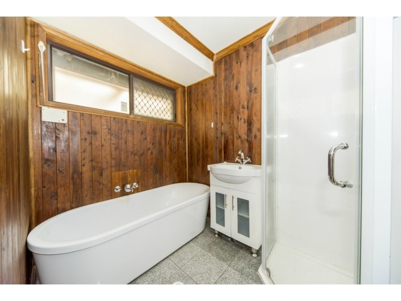 2/88 Kangaroo Avenue, Coombabah QLD 4216