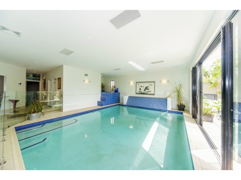 2/28 Ashbourne Terrace, Biggera Waters QLD 4216