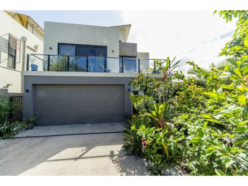 2/28 Ashbourne Terrace, Biggera Waters QLD 4216
