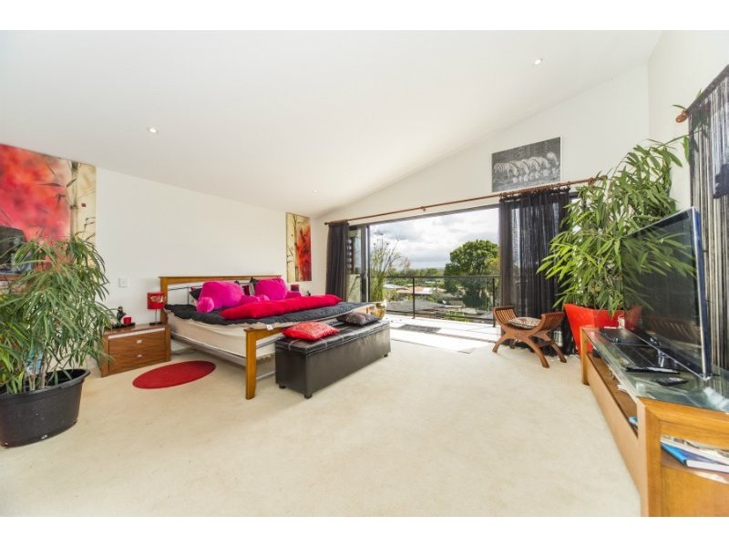 2/28 Ashbourne Terrace, Biggera Waters QLD 4216