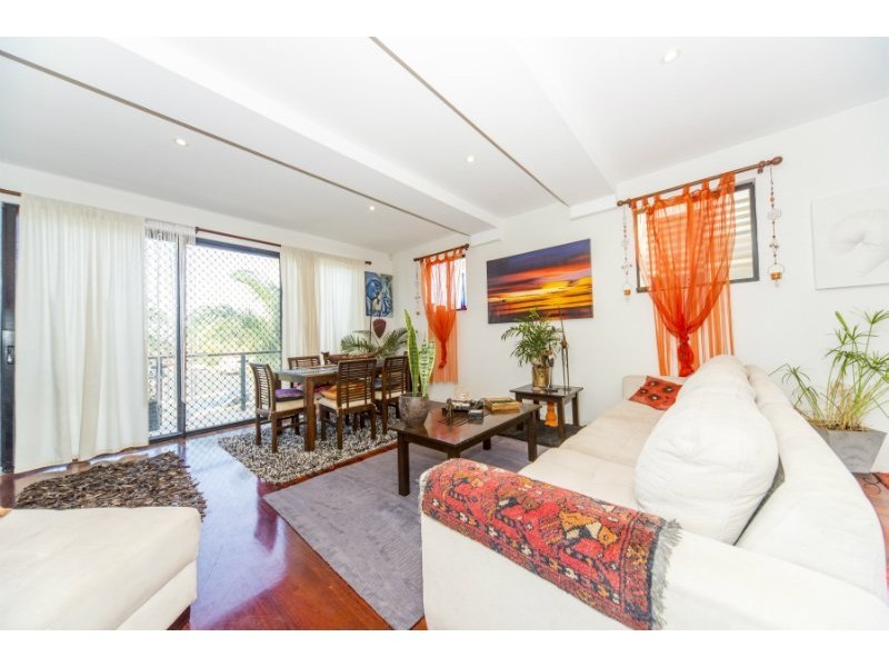 2/28 Ashbourne Terrace, Biggera Waters QLD 4216