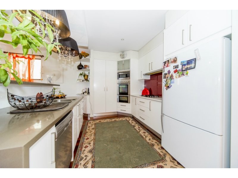 2/28 Ashbourne Terrace, Biggera Waters QLD 4216