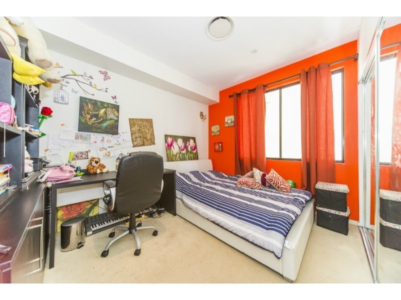 2/28 Ashbourne Terrace, Biggera Waters QLD 4216