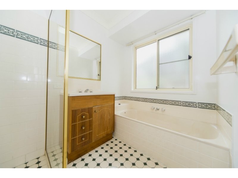 28 Carner Court, Parkwood QLD 4214