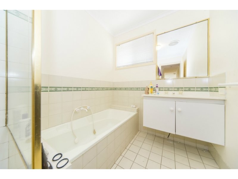 65 Allied Drive, Arundel QLD 4214