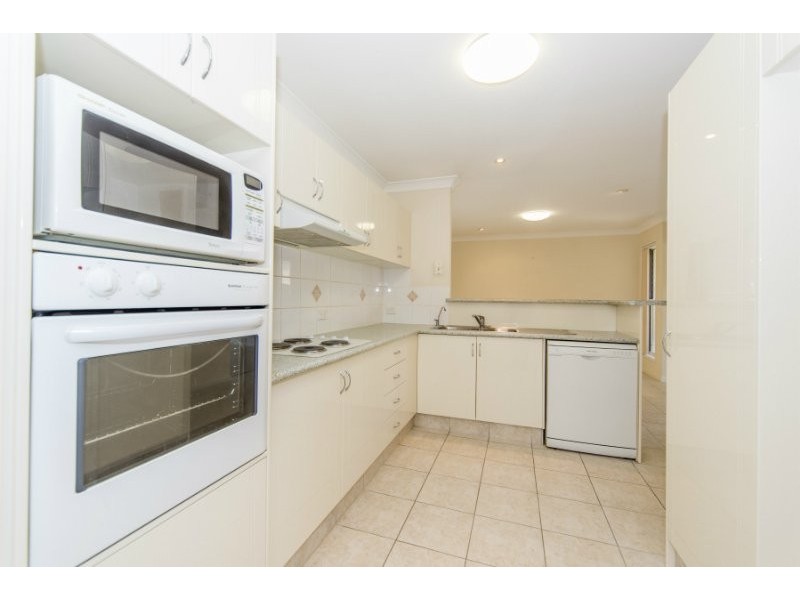 10 Jordana Street, Arundel QLD 4214