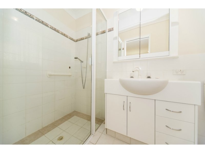 10 Jordana Street, Arundel QLD 4214