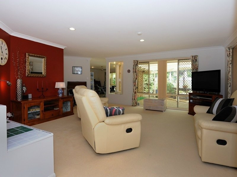 176 Mildura Drive, Helensvale QLD 4212