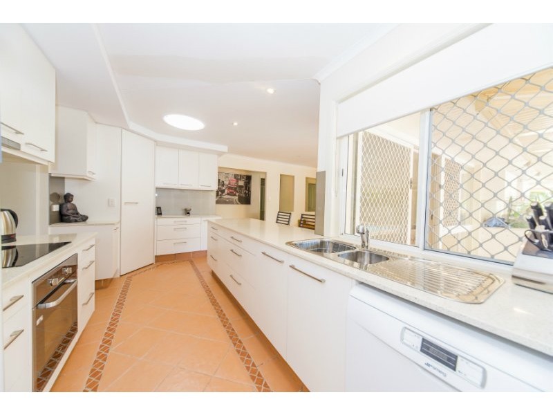 12 Manse Court, Molendinar QLD 4214