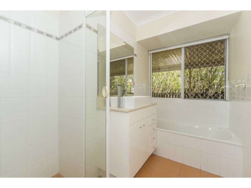 12 Manse Court, Molendinar QLD 4214