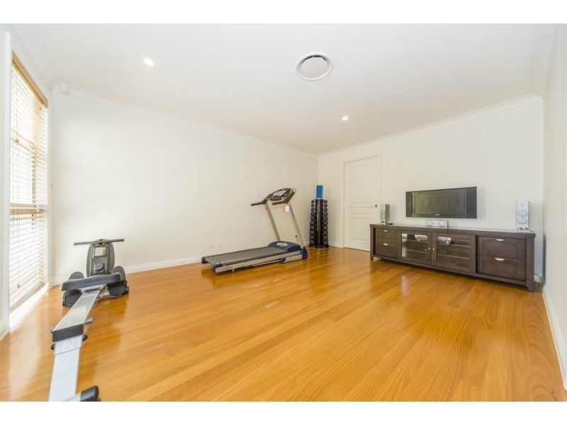 9 Evergreen Court, Parkwood QLD 4214