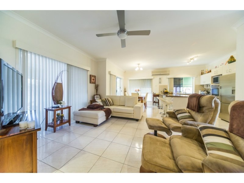 15 Forest Hill Court, Parkwood QLD 4214