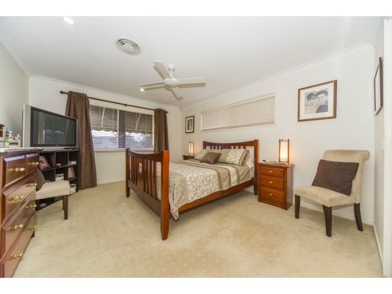 15 Forest Hill Court, Parkwood QLD 4214