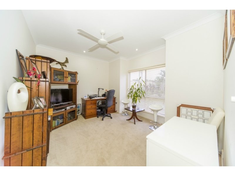 15 Forest Hill Court, Parkwood QLD 4214