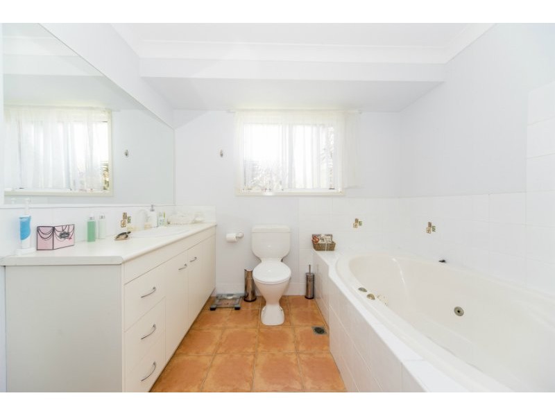 26 Open Drive, Arundel QLD 4214