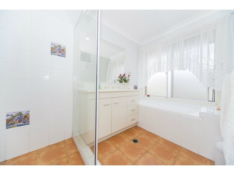 26 Open Drive, Arundel QLD 4214