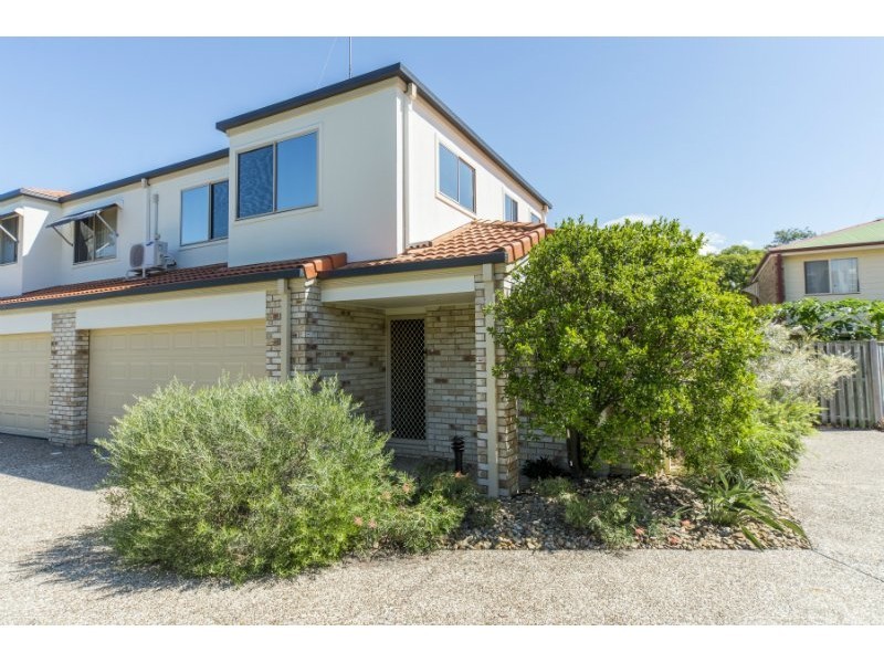 2/19 Gordon Street, Labrador QLD 4215