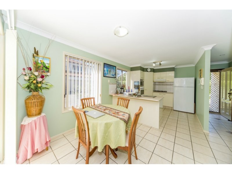 2/19 Gordon Street, Labrador QLD 4215