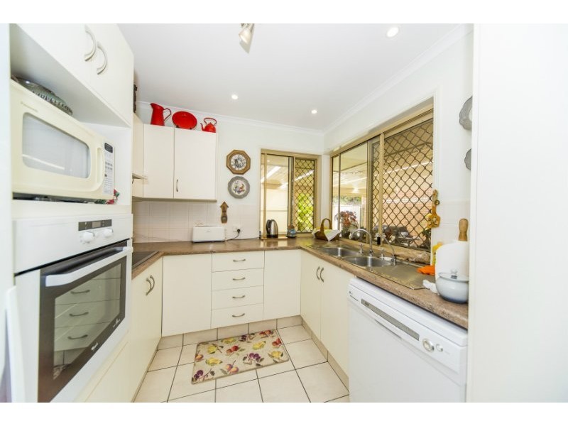 14 Strathalbyn Court, Parkwood QLD 4214