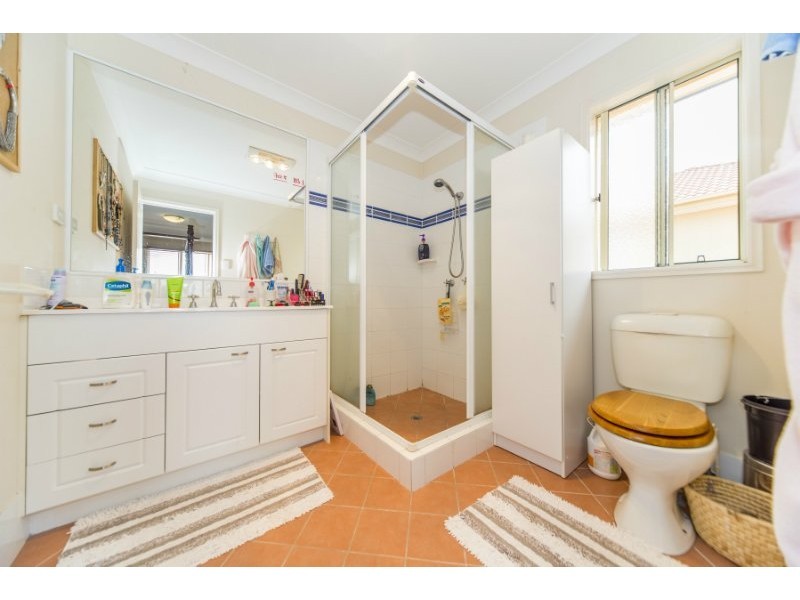 6 Redwood Place, Molendinar QLD 4214