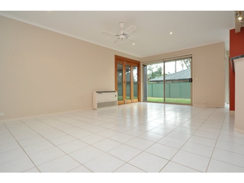 15 Crampton Ct, Parkwood QLD 4214