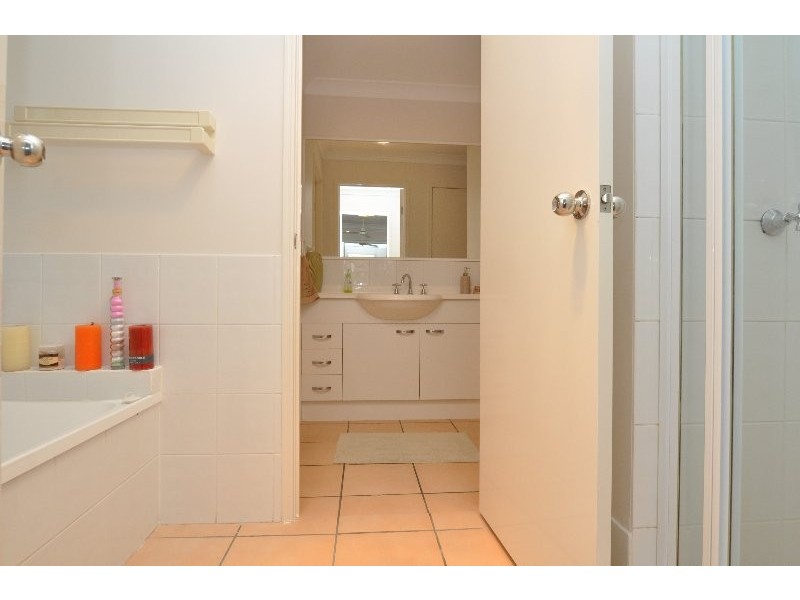 31 Daintree Drive, Parkwood QLD 4214